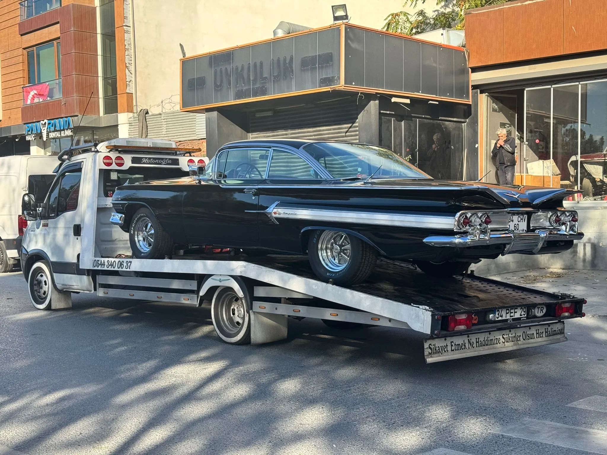 Yolda Kalmaya Son: Hotooğlu Oto Çekici 7/24 Yanınızda!